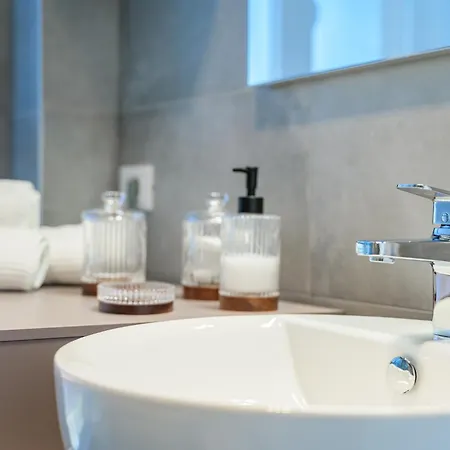 Tiny House Tower Διαμέρισμα Fidenza